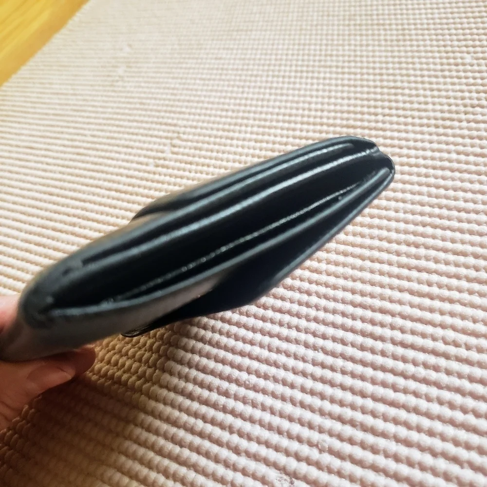 Louis Vuitton Epi Elise Wallet - Black